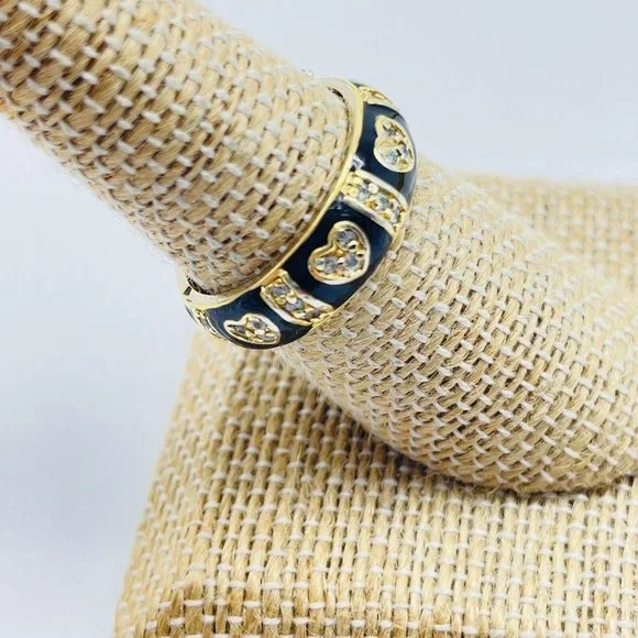 Black Enamel Rhinestone Hearts Ring Gold Tone Classic Commitment Wedding Band - Picture 6 of 6